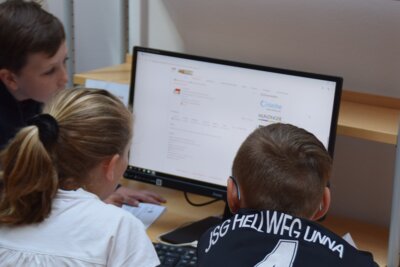 Foto des Albums: Besuch der Bibliothek im zib