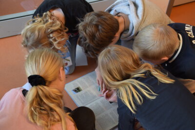 Foto des Albums: Besuch der Bibliothek im zib