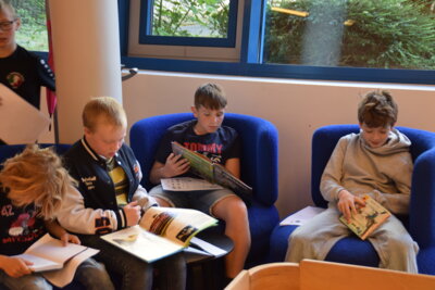 Foto des Albums: Besuch der Bibliothek im zib