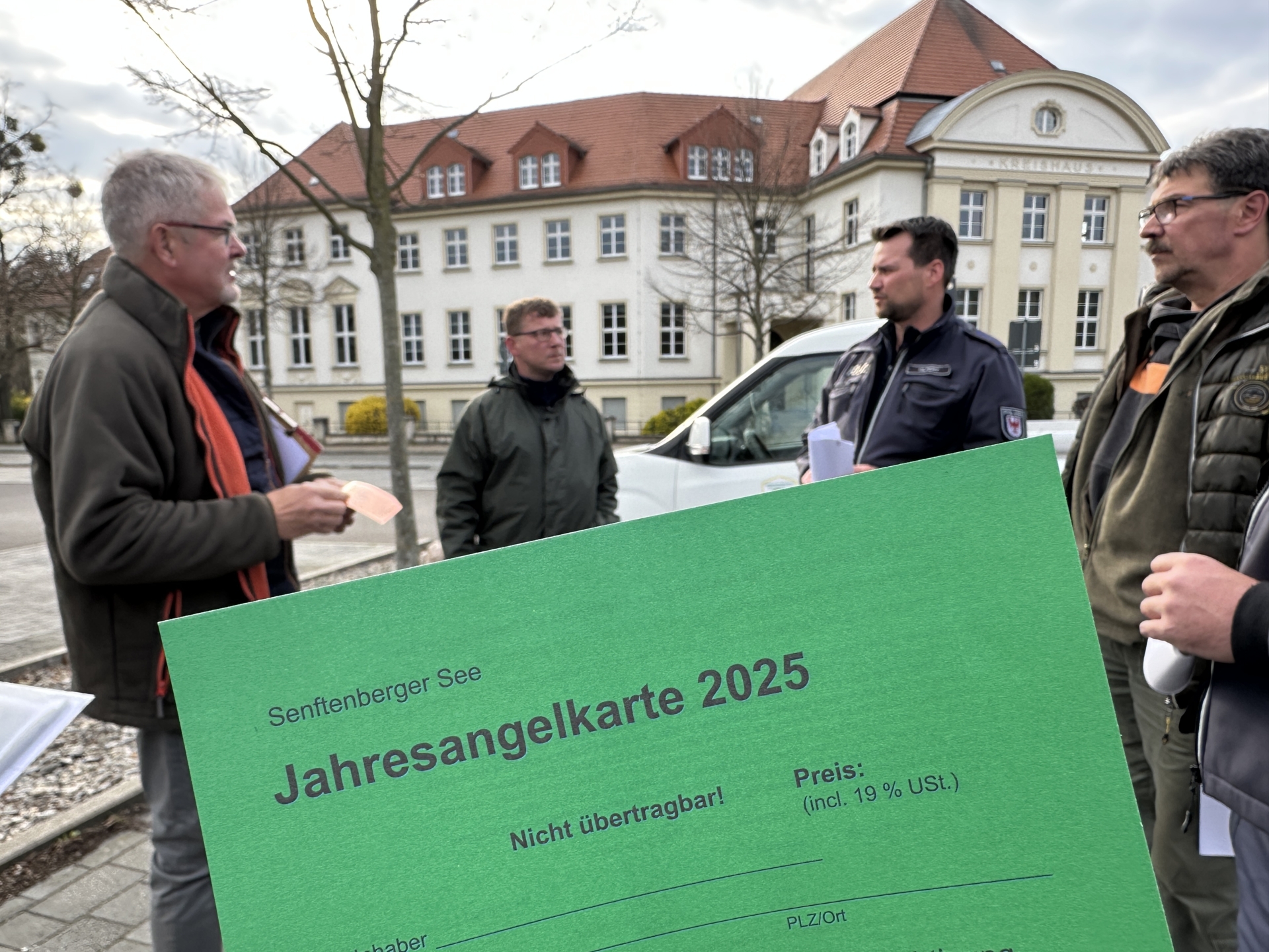 Bild: 202505 gemeinsameAngelkontrollen-Fotos LKOSL SarahWerner (1)
