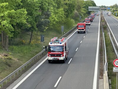 Kolonne Start LK OSL Autobahn A13 (Quelle  Pressestelle OSL)  (Bild vergr&ouml;&szlig;ern)