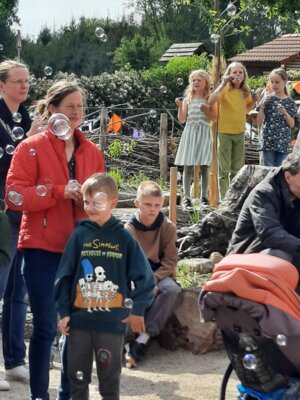 Foto des Albums: Einweihung unseres neu gestalteten Naturschulhofes