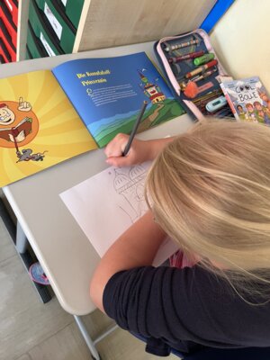 Wettbewerb Malen zum M&auml;rchen Kunststoffprinzessin2  (Bild vergr&ouml;&szlig;ern)
