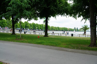17 Maschsee - Nordufer  (Bild vergr&ouml;&szlig;ern)