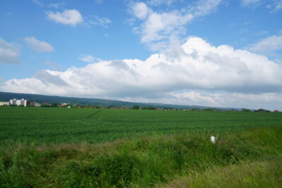 3 Noch ein Blick zum Deister  (Bild vergr&ouml;&szlig;ern)