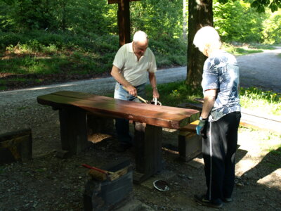 Der letze Schliff  (Bild vergr&ouml;&szlig;ern)