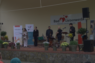 Kurkonzert1  (Bild vergr&ouml;&szlig;ern)