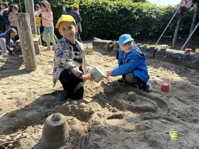 Foto des Albums: Frühlingswanderung Klasse 1 2025