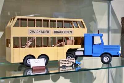 Foto des Albums: Holzfahrzeuge - volle Fahrt voraus