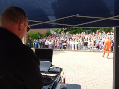 Foto des Albums: Schulfest/Kindertagsparty