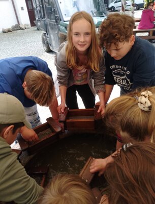 Foto des Albums: Kindertagsausfahrt Saalfelder Feengrotten