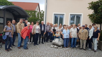 Foto des Albums: Ausflug der Senioren zum Straußenhof