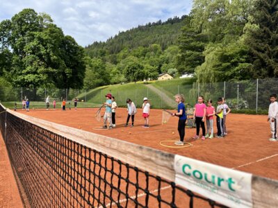 Foto des Albums: Tennis-Schnuppertraining Klasse 2