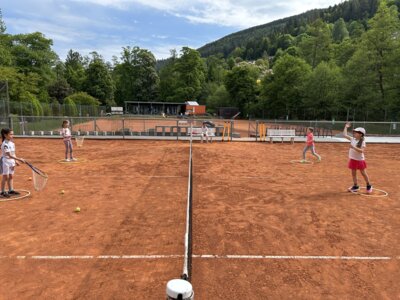 Foto des Albums: Tennis-Schnuppertraining Klasse 2