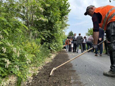 20250602 Start Radwegemodernisierung 2  Programm Bild Landkreis OSL Nora Bielitz 3 web  (Bild vergr&ouml;&szlig;ern)