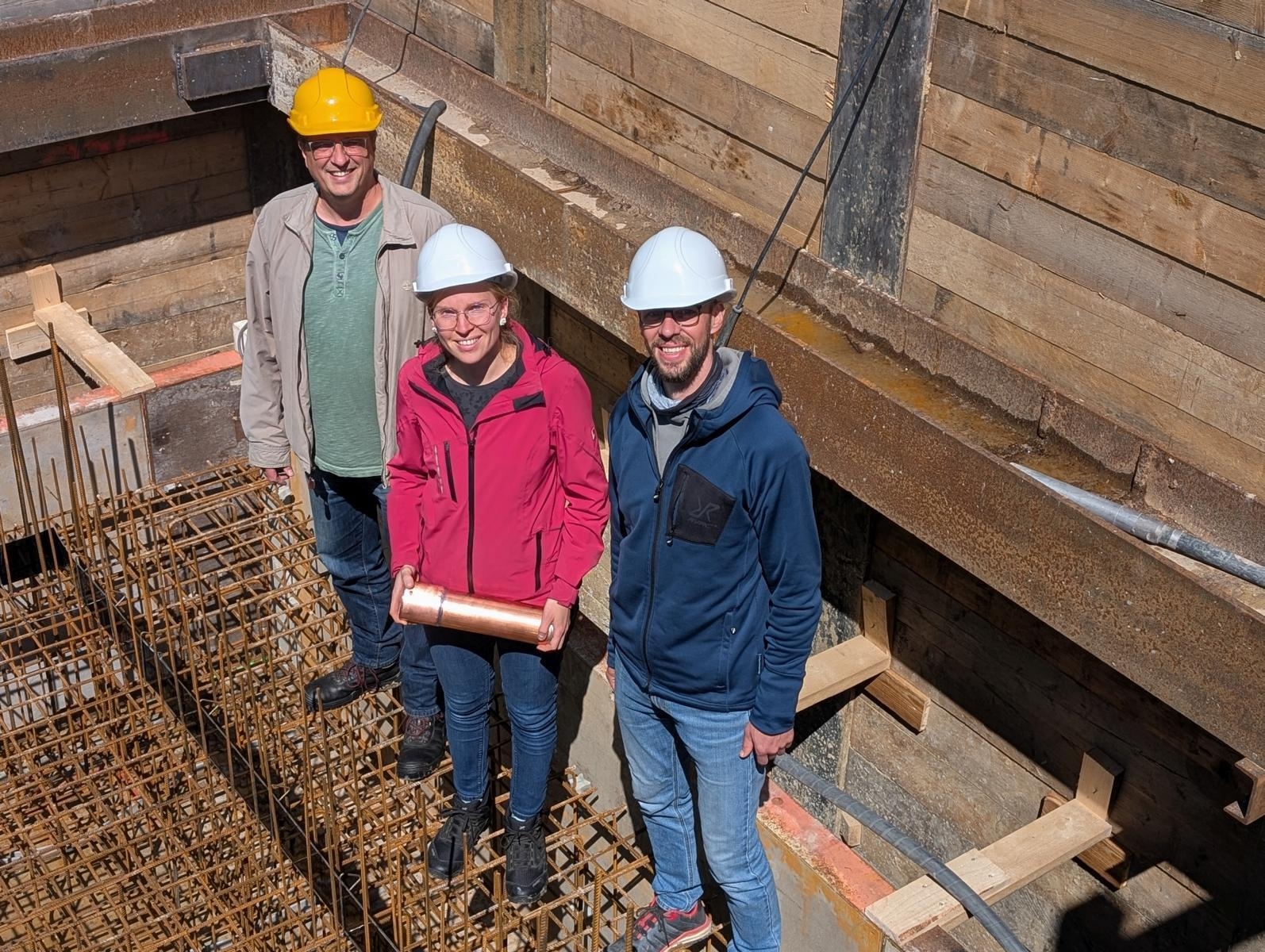 Bild: Baustellen-Impressionen und Grundsteinlegung in der Poststraße 2-5 in Calau. Foto: Stadt Calau / Jan Hornhauer