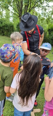 zaubern mit Pascal Dalchau  (Bild vergrößern)