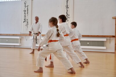 Karatevorf&uuml;hrungen im Karatestudio Taikikan  (Bild vergr&ouml;&szlig;ern)