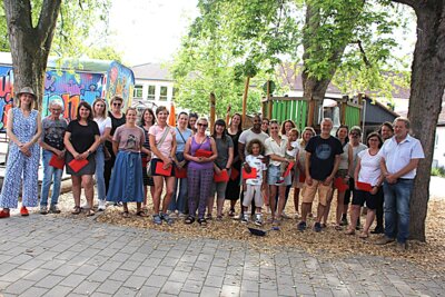 Foto des Albums: Elternehrung Schülerlotsen und Laufender Schulbus