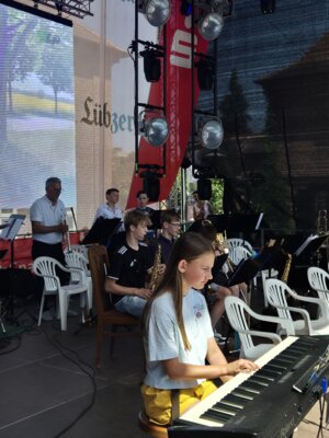 2025 Lindenfest Nachwuchs-Bigband der MS SW (6) 
