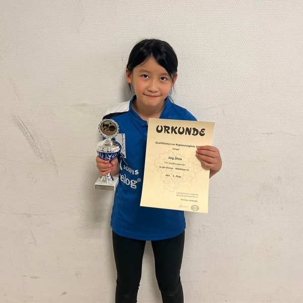 Bild: Jing wird 3. bei den Mädchen 11