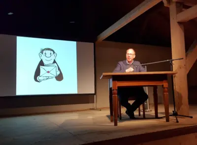 Satirisches Sittengem&auml;lde Johannes von B&uuml;low begeistert mit seiner Loriot-Lesung &ndash; Humorist w&auml;re heuer 100 geworden von TANJA L&Uuml;HR  (Bild vergr&ouml;&szlig;ern)