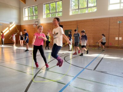 Foto des Albums: 2025 Skipping Hearts