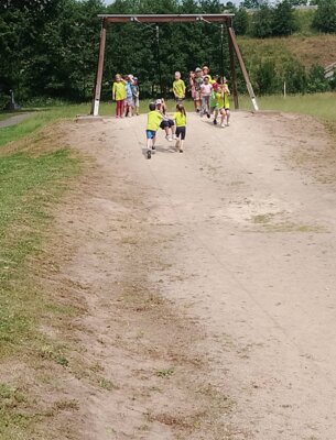 Foto des Albums: Wandertag Klasse 1 am Sprottenweg - Besuch Rothenmühle