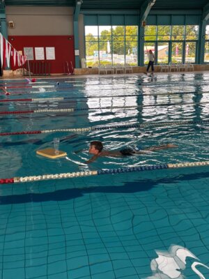 Foto des Albums: Wasser-Wettkampf zwischen Bauhaus- und Spreeschule – ein spritziges Erlebnis!