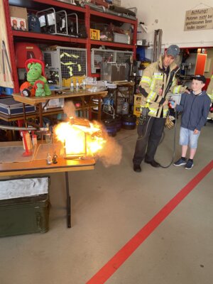 Foto des Albums: Besuch bei der Feuerwehr