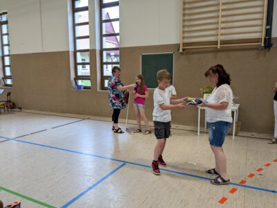 Foto des Albums: Bewegende Momente zum Schuljahresabschluss