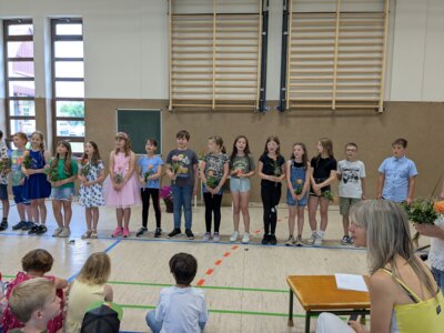 Foto des Albums: Bewegende Momente zum Schuljahresabschluss