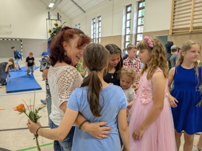 Foto des Albums: Bewegende Momente zum Schuljahresabschluss