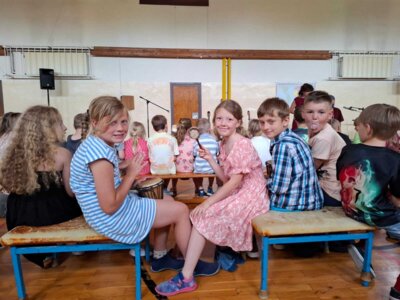 Foto des Albums: Verabschiedung der Klasse 4