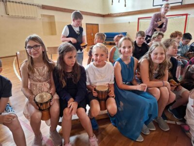 Foto des Albums: Verabschiedung der Klasse 4