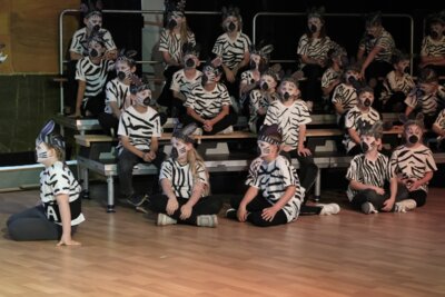 Foto des Albums: Musicalaufführung 1 Tuishi pamoja Juni 2025