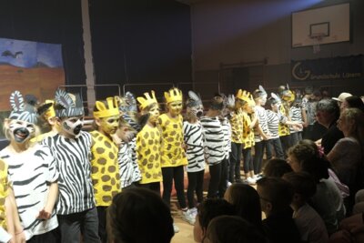 Foto des Albums: Musicalaufführung 1 Tuishi pamoja Juni 2025