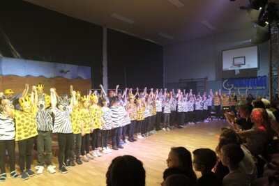 Foto des Albums: Musicalaufführung 1 Tuishi pamoja Juni 2025
