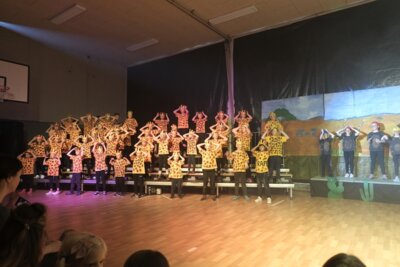 Foto des Albums: Musicalaufführung 1 Tuishi pamoja Juni 2025