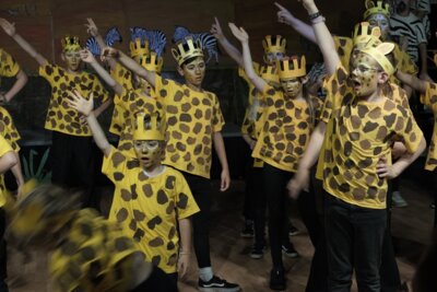 Foto des Albums: Musicalaufführung 2 Tuishi pamoja Juni 2025
