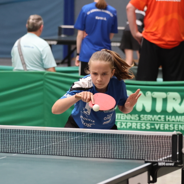 Bild: Hanna Reineke wird Zweite bei den Mädchen 15 und Dritte bei den Mädchen 19