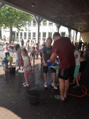 Foto des Albums: Eiswagen und Wasserspiele
