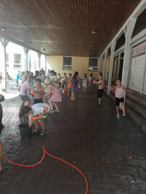 Foto des Albums: Eiswagen und Wasserspiele