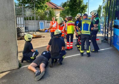 MANV-Lage nach Verkehrsunfall  (Bild vergr&ouml;&szlig;ern)