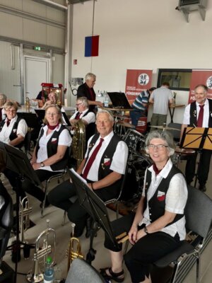 Foto des Albums: Musik für die Freiwillige Feuerwehr Hechthausen