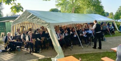 Foto des Albums: Sommerfest der Gemeinde in Hechthausen – Wir waren dabei!