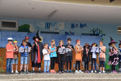 Foto des Albums: Schuljahresabschlussfeier - Bilder des ersten Teils