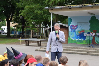 Foto des Albums: Schuljahresabschlussfeier - Bilder des ersten Teils