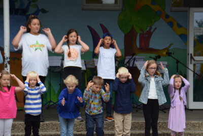 Foto des Albums: Schuljahresabschlussfeier - Bilder des ersten Teils
