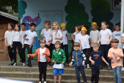 Foto des Albums: Schuljahresabschlussfeier - Bilder des ersten Teils